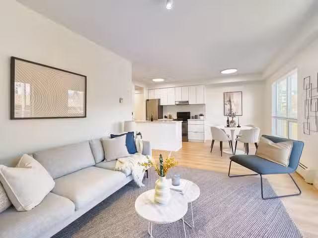 Apartment for sale in North Vancouver, North Vancouver, 311 10.