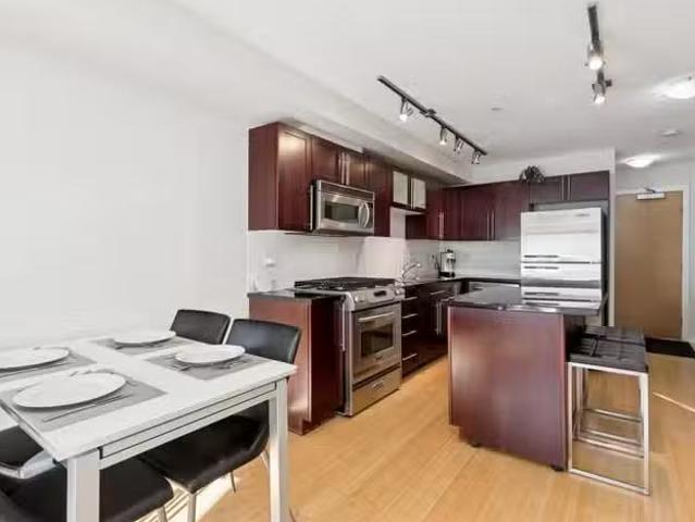 Apartment for sale in North Vancouver, North Vancouver, 311 12.