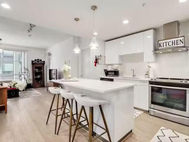 Apartment for sale in North Vancouver, North Vancouver, 320 72.