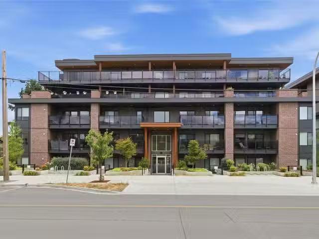 Apartment for sale in Nanaimo, 202 135 Haliburton St, 1039584