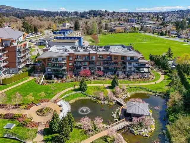 Apartment for sale in Saanich, 105 745 Travino Ln, 1032698