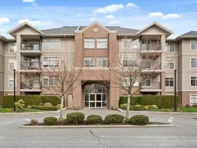 Apartment for sale in Sardis, Sardis, 404 45769 Stevenson Road.
