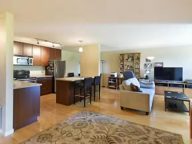 Apartment for sale in Sechelt, Sunshine Coast, 403 5631 Inlet.