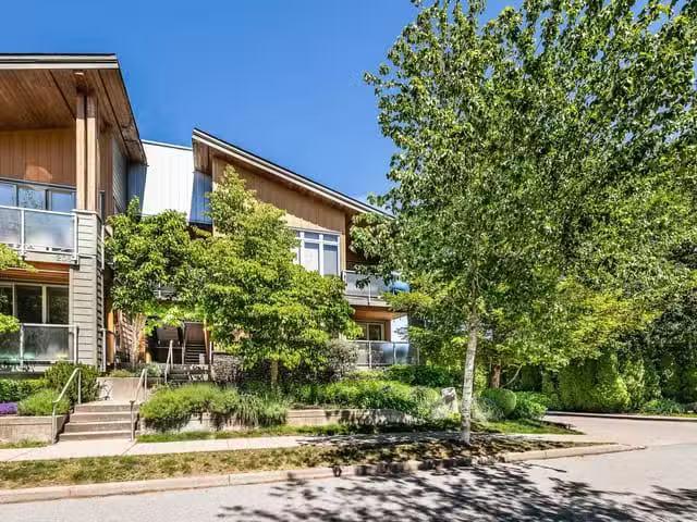 Apartment for sale in Squamish, Squamish, 110 40147 Government.