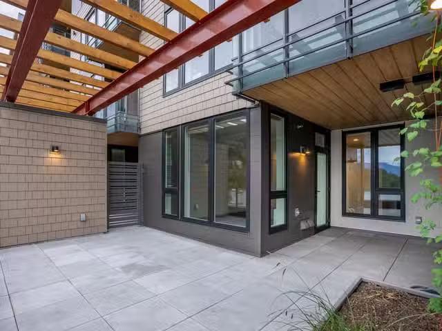 Apartment for sale in Squamish, Squamish, 207 1500 Scott Cresc.