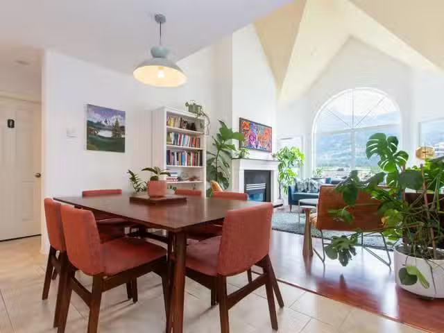 Apartment for sale in Squamish, Squamish, 310 1466 Pemberton A.