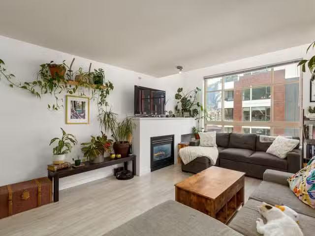 Apartment for sale in Squamish, Squamish, 313 38003 Second Ave.