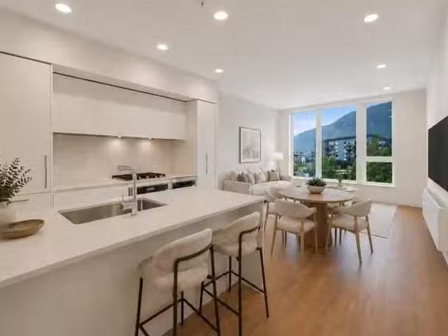 Apartment for sale in Squamish, Squamish, 401 1500 Scott Cresc.