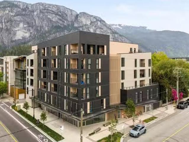 Apartment for sale in Squamish, Squamish, 402 37994 Second Ave.