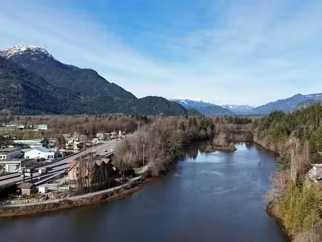 Apartment for sale in Squamish, Squamish, 415 1500 Scott Cresc.