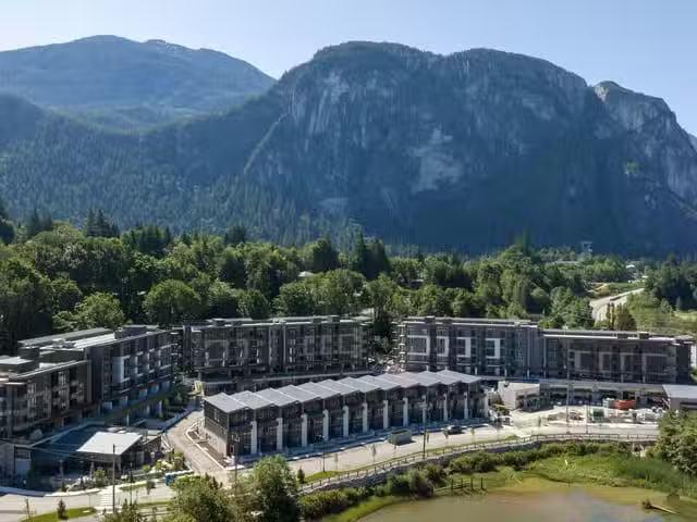 Apartment for sale in Squamish, Squamish, 410 1500 Scott Cresc.