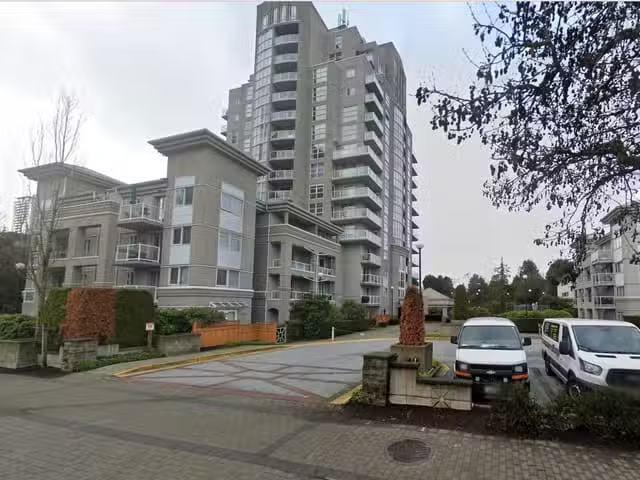 Apartment for sale in Surrey, North Surrey, 1206 10523 Univers.