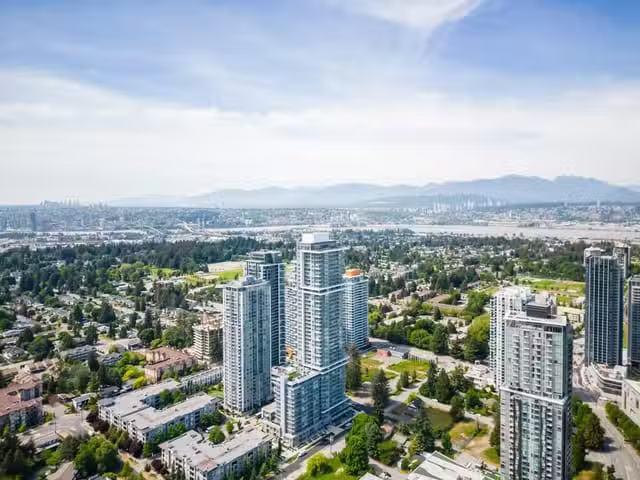 Apartment for sale in Surrey, North Surrey, 1403 13350 Central.