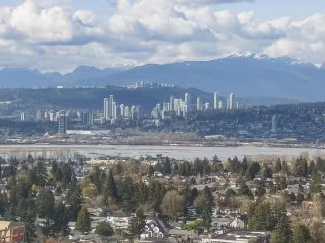 Apartment for sale in Surrey, North Surrey, 2701 13303 Central.