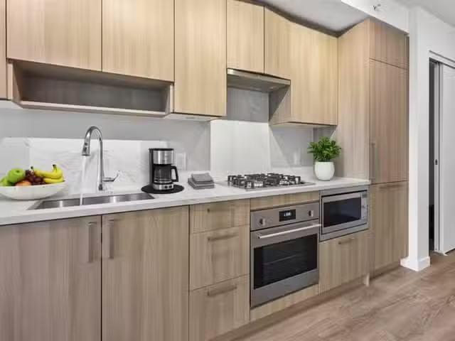 Apartment for sale in Surrey, North Surrey, 3103 13350 Central.