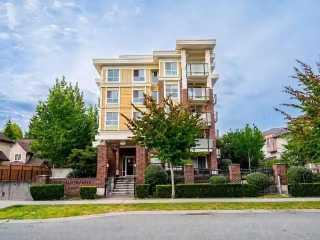 Apartment for sale in Surrey, North Surrey, 313 13883 Laurel D.