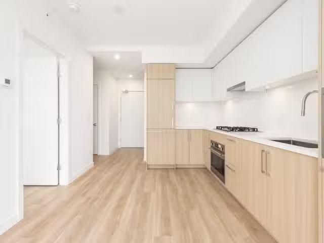 Apartment for sale in Surrey, North Surrey, 313 9675 King Geor.