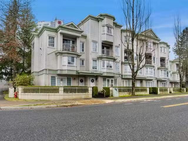 Apartment for sale in Surrey, North Surrey, 323 15268 W 105 Av.