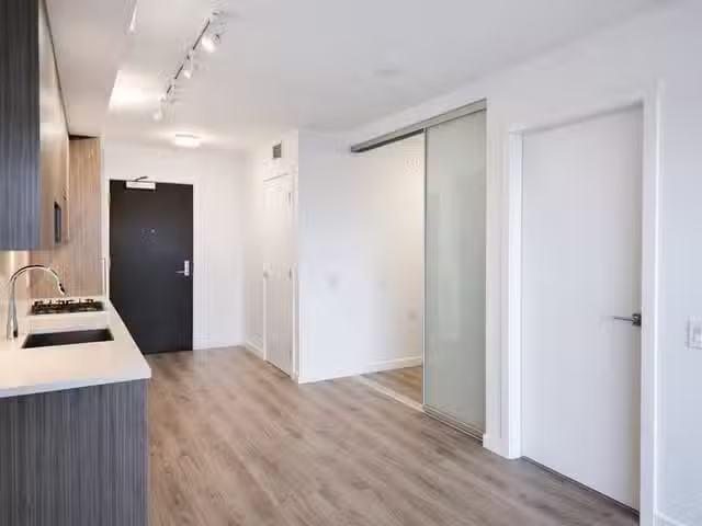 Apartment for sale in Surrey, North Surrey, 3503 13350 Central.