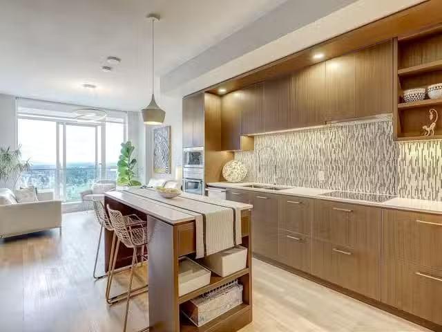 Apartment for sale in Surrey, North Surrey, 3904 13495 Central.