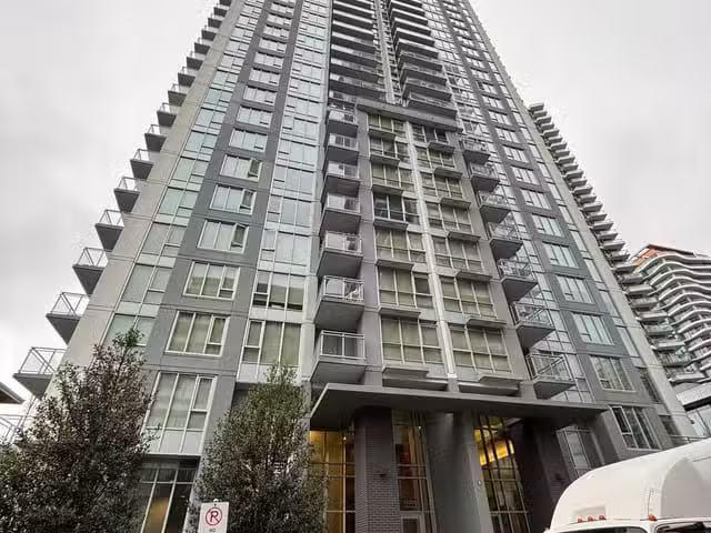 Apartment for sale in Surrey, North Surrey, a Avenue, 263143391