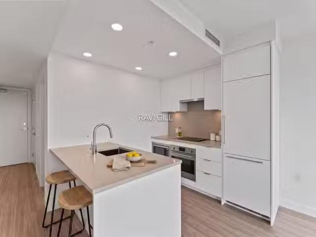 Apartment for sale in Surrey, North Surrey, a Avenue, 263152175
