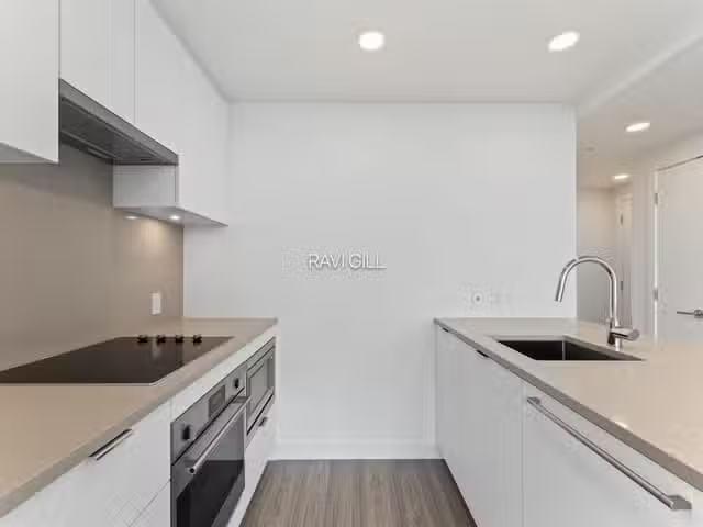 Apartment for sale in Surrey, North Surrey, a Avenue, 263152239