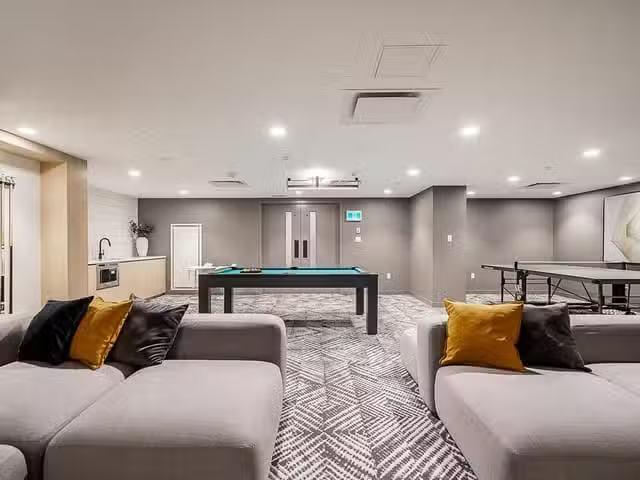 Apartment for sale in Surrey, North Surrey, Avenue, 263147258
