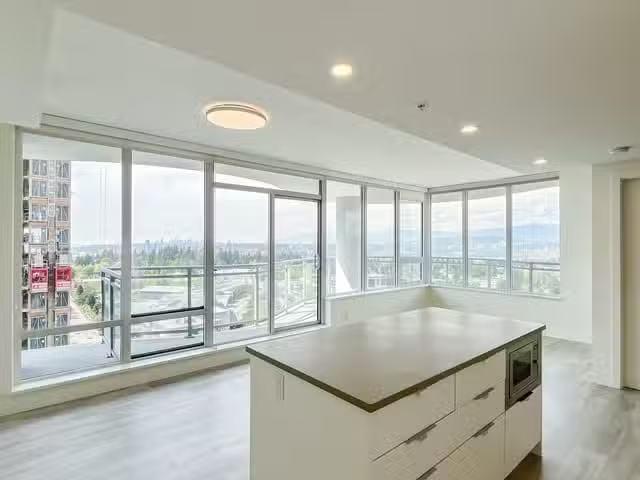 Apartment for sale in Surrey, North Surrey, Avenue, 263142022