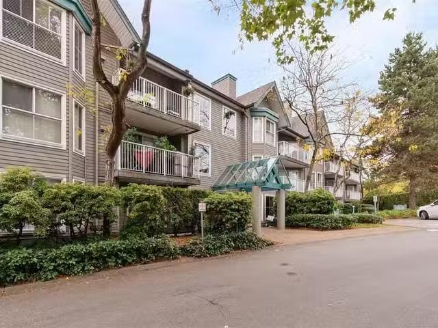 Apartment for sale in Surrey, North Surrey, Avenue, 263157110