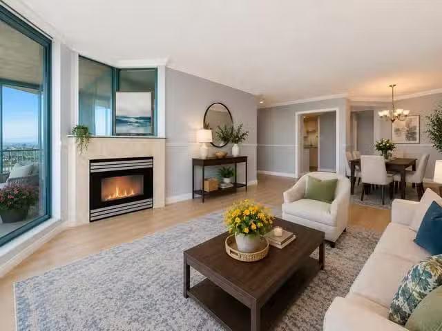 Apartment for sale in Surrey, North Surrey, Avenue, 263152557