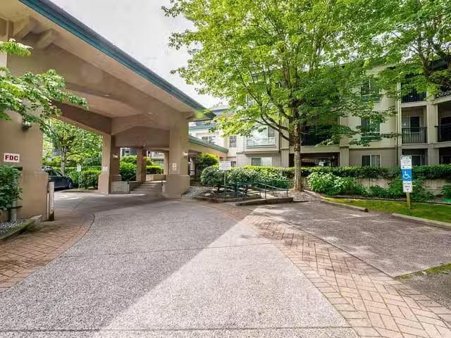 Apartment for sale in Surrey, Cloverdale, 331 19528 Fraser Hig.