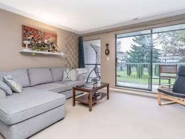 Apartment for sale in Surrey, Cloverdale, Avenue, 263147653