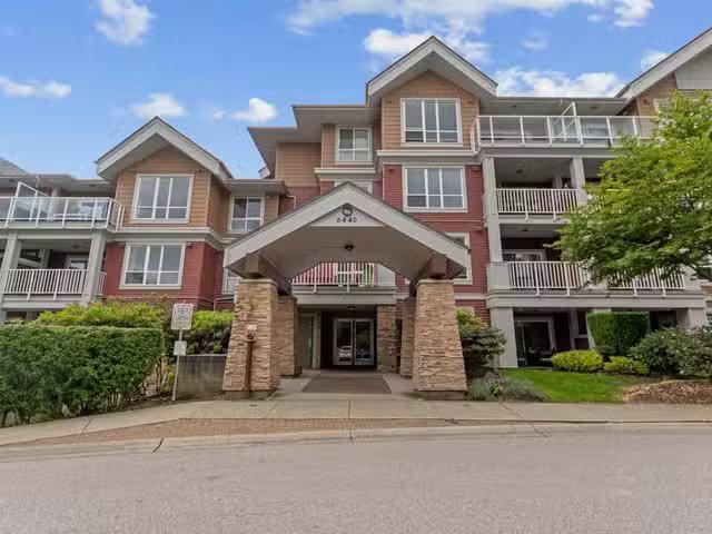 Apartment for sale in Surrey, Cloverdale, Street, 263154940