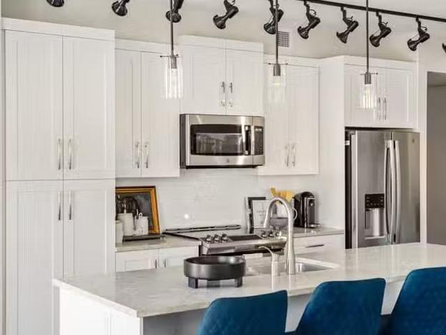Apartment for sale in Surrey, Surrey, 524 11063 Ravine Road, 2.