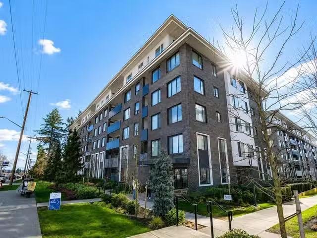 Apartment for sale in Surrey, Surrey, 113 15858 Fraser Highway.