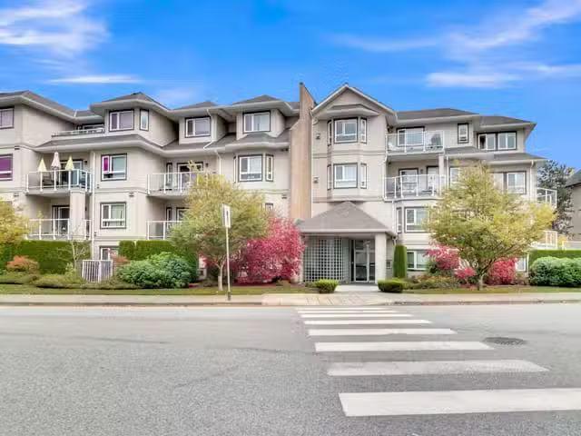 Apartment for sale in Surrey, Surrey, a Street, 263145851