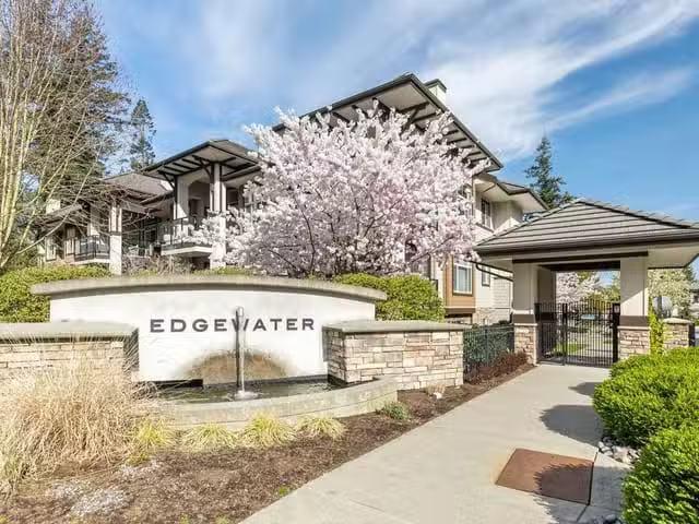 Apartment for sale in Surrey, South Surrey White Rock, Avenue.