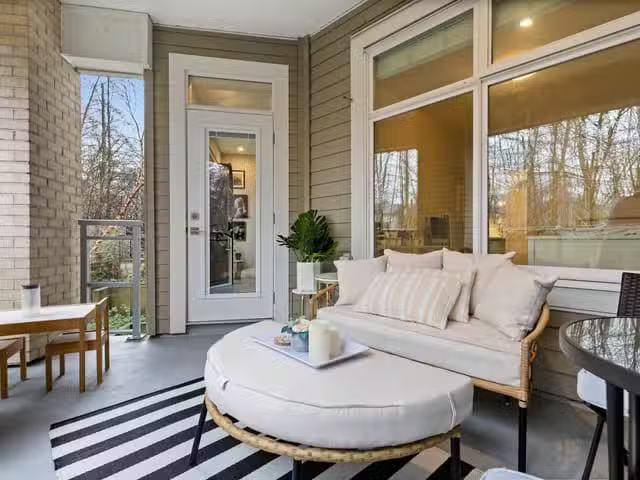 Apartment for sale in Surrey, South Surrey White Rock, Avenue.