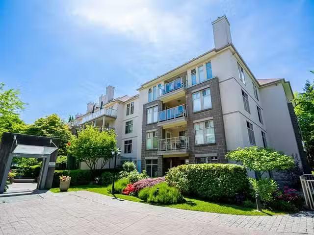 Apartment for sale in Surrey, South Surrey White Rock, a Avenu.