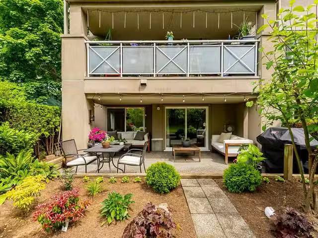 Apartment for sale in Surrey, South Surrey White Rock, a Avenu.
