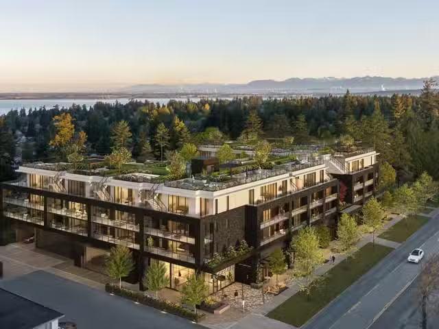 Apartment for sale in Surrey, South Surrey White Rock, Street.