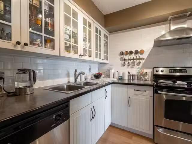 Apartment for sale in Surrey, South Surrey White Rock, 301 138.