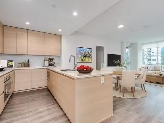 Apartment for sale in Port Moody, Port Moody, 1601 308 Morriss.