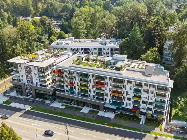 Apartment for sale in Port Moody, Port Moody, 204 2015 St. Joh.