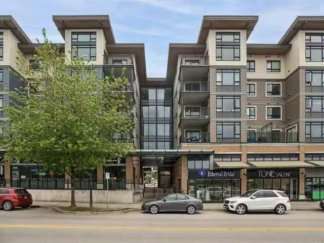 Apartment for sale in Port Moody, Port Moody, 302 2525 Clarke.