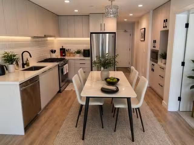 Apartment for sale in Port Moody, Port Moody, 310 3018 St Geor.