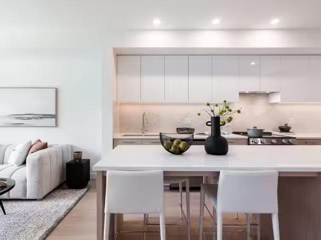 Apartment for sale in Port Moody, Port Moody, 312 150 James Ro.
