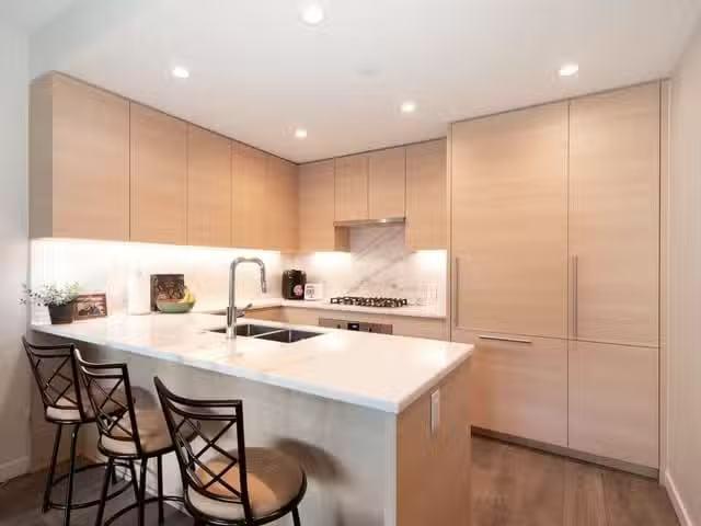 Apartment for sale in Port Moody, Port Moody, 905 308 Morrisse.