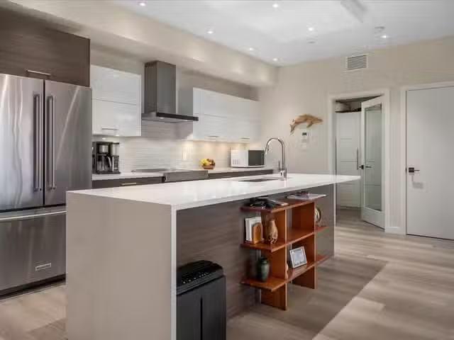 Apartment for sale in Parksville, 204 100 Lombardy St, 1031434